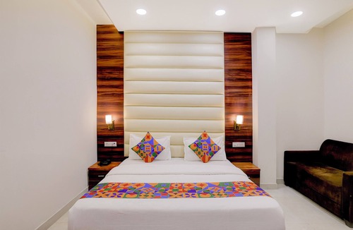 Meerut Hotel | FabHotel The Elegant - 150 Meters From Delhi Public School Meerut
