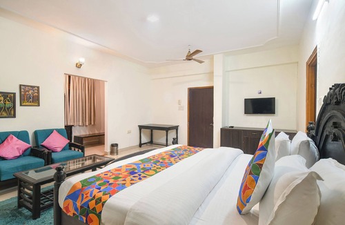 Kolar Road Hotel | Fabhotel The Krishnayan
