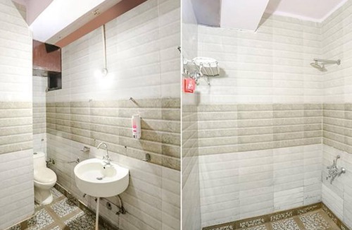 Lajpat Nagar Hotel | Fabhotel The Lazeez