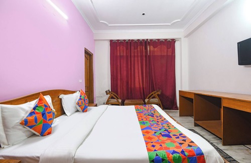 DLF City Hotel | Fabhotel The Paradise