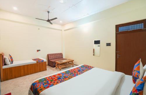 Faizabad Hotel | FabHotel The Yash Resort
