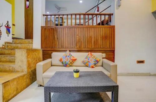 Baner Hotel | FabHotel Vardhan House I