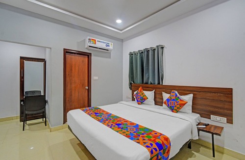 Miyapur Hotel | Fabhotel Vega
