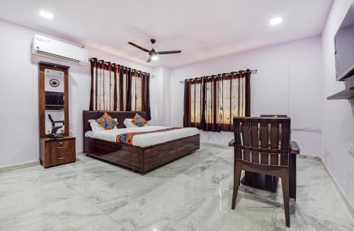 Ahmedabad Hotel | FabHotel Vishwa Palace