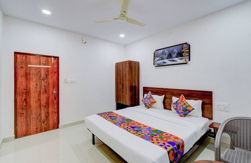 Hyderabad Hotel | Fabhotel Yagna Grand
