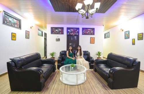 New Delhi Hotel | FabHotel Z Heart