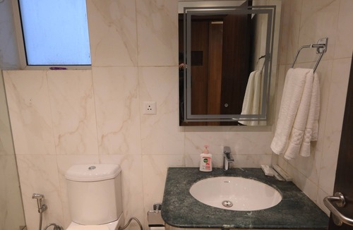 Gomti Nagar Hotel | Fairvacanze Inns & Suites Lucknow