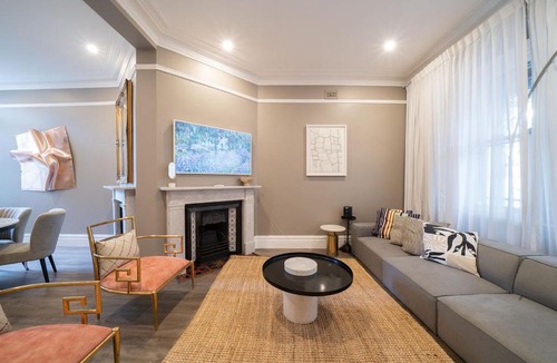 Woolloomooloo Apartment | Family Escape Terrace Near Harbour & Opera House