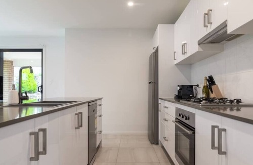 Moncrieff House | Family friendly 3 bedroom house in Canberra!!