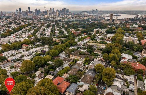 Woollahra Apartment | Family Friendly Woollahra Terrace with Parking