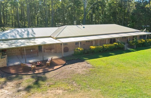Woollamia House | Family Getaway on Farifax Woollamia