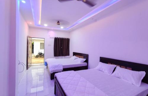 Rajpipla House | Family Homestay