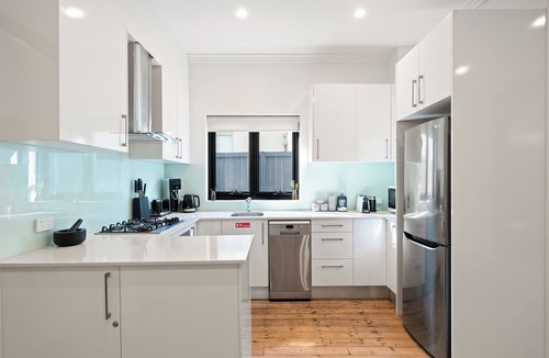 North Bondi Apartment | Family & Pet Friendly 2BR Apartment