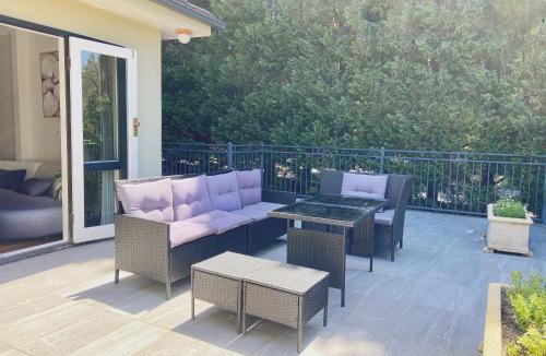 Pymble House | Family Retreat with Pool Near Pymble Station