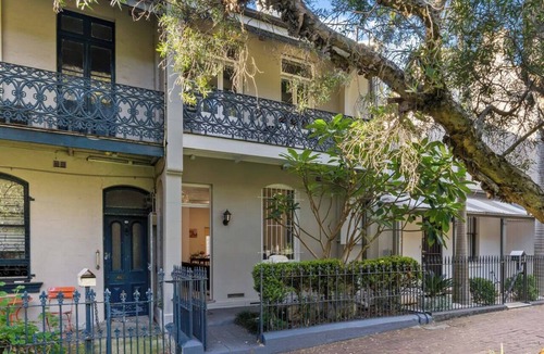 Ultimo House | Fancy 4 BR (Parking)/ICC&Darling Harbour-8 mins