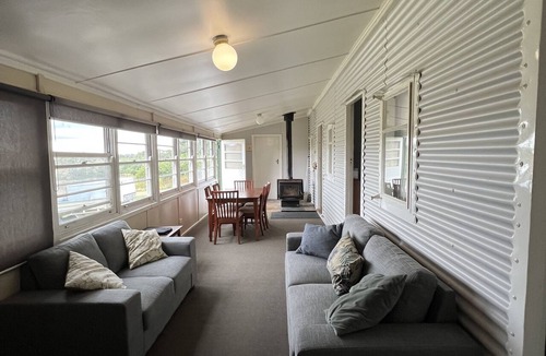 Adaminaby House | Farm Stay in the Snowy Mountains