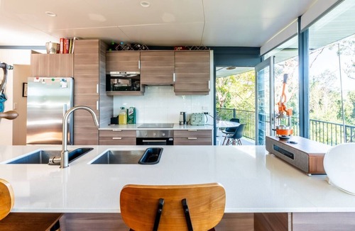 Whale Beach House | Fig Tree House A Luxe Indoor Outdoor Bay Panorama
