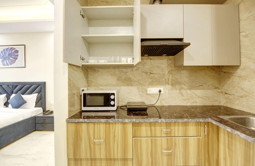 DLF Phase 3 Apartment | FlxHo Quad - Luxury Studio Apart Hotel