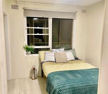 Freshwater House | Footsteps to Freshwater Beach