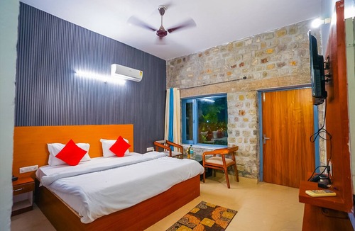 Bail Parao Resort | Forest Paradise Resort - Jim Corbett