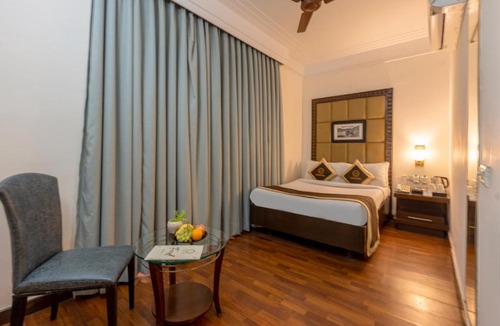 Greater Kailash Enclave I Hotel | Foxoso The BMK Hotel