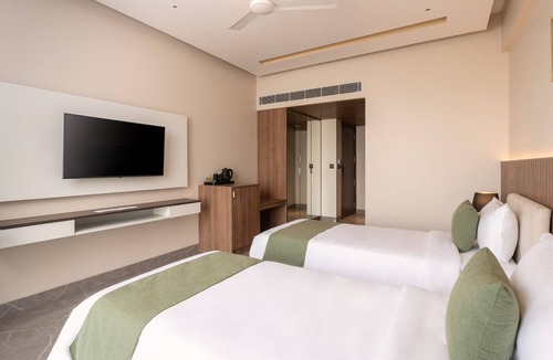 Gurugram Hotel | Foxtrail, Sector 42 - AM Hotel Kollection