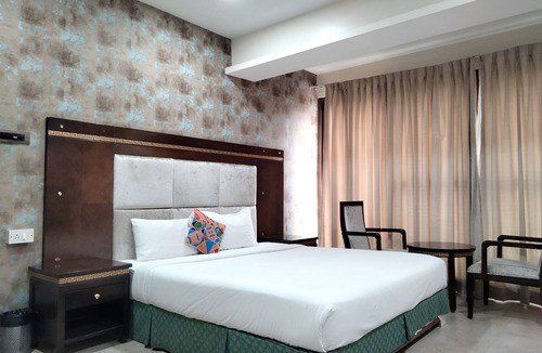 Pulikeshi Nagar Hotel | Frazer Suites