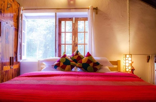 Bhimtal Hotel | Fredy's Bungalow