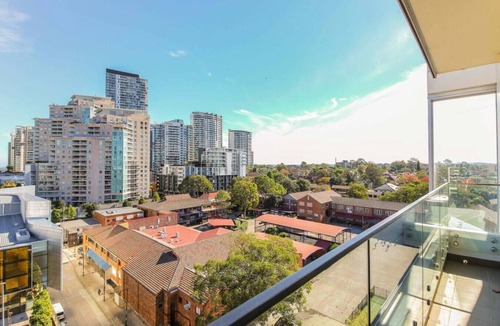 Chatswood CBD Apartment | free parking great location 2 bds apt chatswood