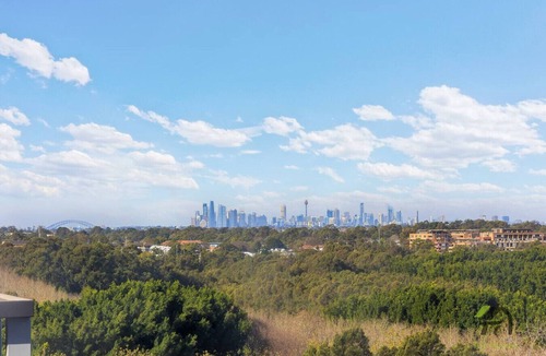 Sydney Olympic Park Apartment | Free-spirited Stay at Olympic Park