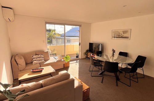 Freshwater Apartment | Freshwater - spacious private room