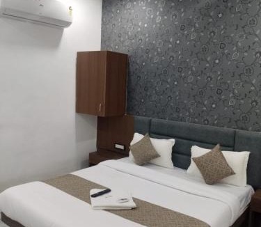 Ahmedabad Hotel | Gamthi Rooms & Resort