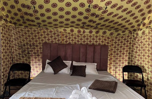 Naini Hotel | Ganga Sands Cottage