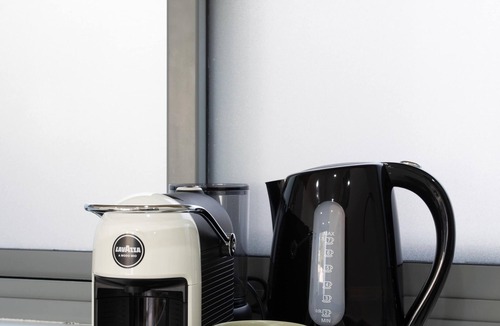 Glebe Apartment | Glebe 1BR Loft Near CBD | Cafés, Markets & WFH