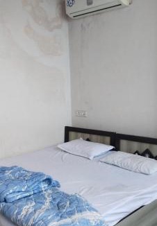 Ujjain Hotel | GoArT family restaurant and resort