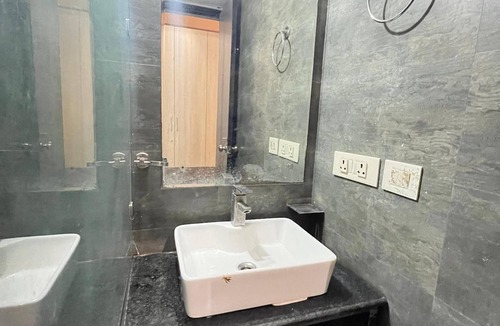 South West Hotel | GoBravo Residences – Kapashera, New Delhi