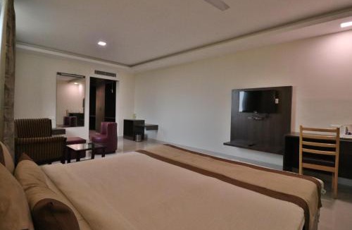 Bellary Hotel | Gokulam Park Allum
