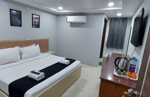 SR Nagar Hotel | Golden Premier Hotel near SR Nagar