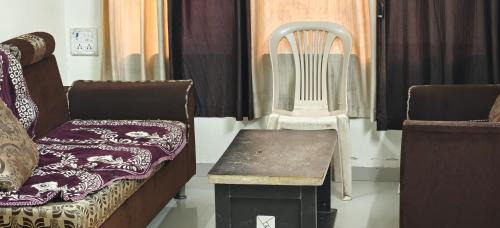 Daman Apartment | Golden Spot