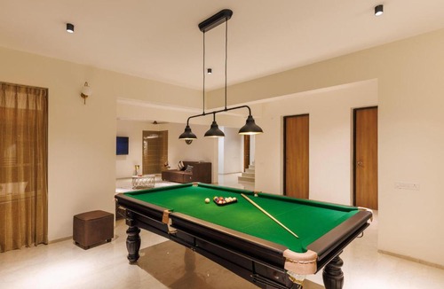 Anekal Villa | Golfers Arena Jacuzzi BBQ 40min HSR E-city