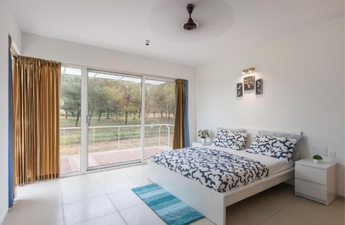 Anekal Villa | Golfing Twins VillaJacuzzi Garden30min HSR8Bhk
