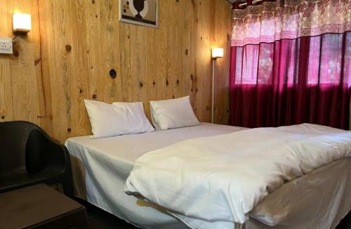 Naina Range Hotel | Goroomgo Peace Space Resort Nainital