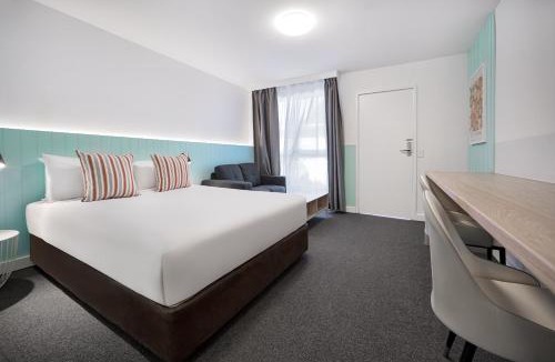 West Gosford Hotel | Gosford Palms Motor Inn