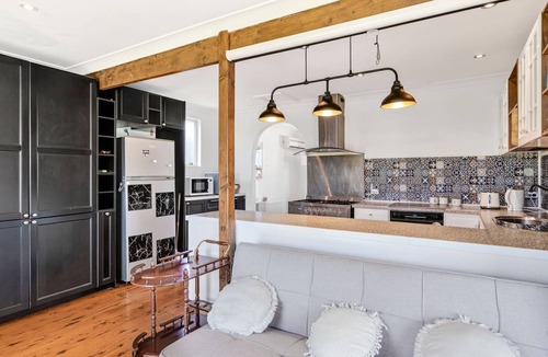 Goulburn House | Goulburn Stay with Garden Views & Comfort