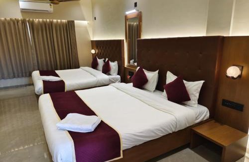Baradia Resort | Goverdhan Greens Resort Dwarka l Hotels In Dwarka
