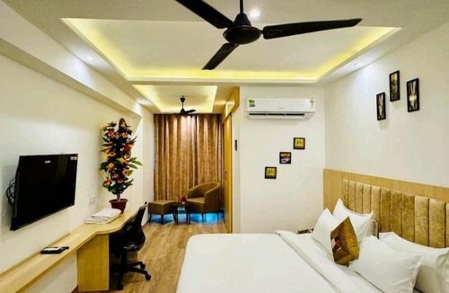 Shyam Nagar Apartment | Grand Anukampa Swimming Pool & Rooftop Bar