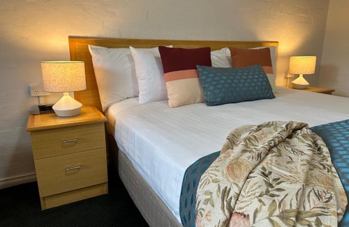 Mittagong Cabin | Grand Country Lodge Motel