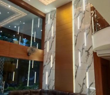 Chennai Hotel | Grand Courtyard Business Hotel, Saligramam
