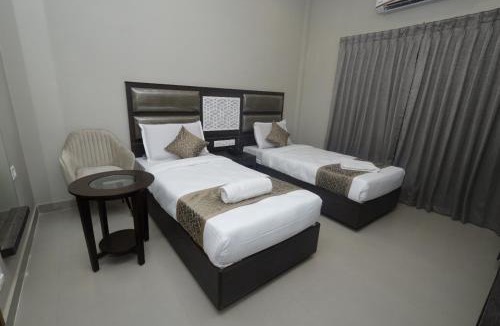 Chennai Hotel | Grand Courtyard Business Hotel, Saligramam