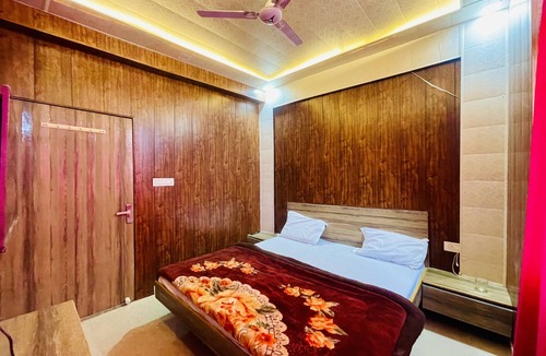 Mathura Hotel | Grand Ganga Resort